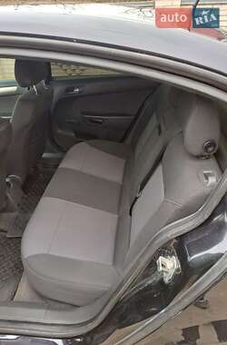 Седан Opel Astra 2008 в 