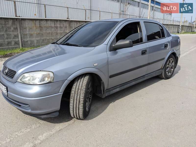 Opel Astra 2008