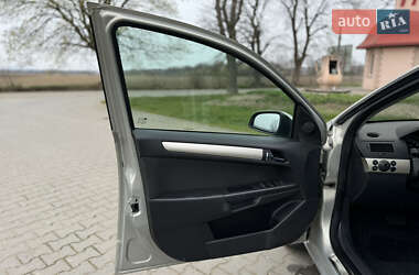 Універсал Opel Astra 2008 в 