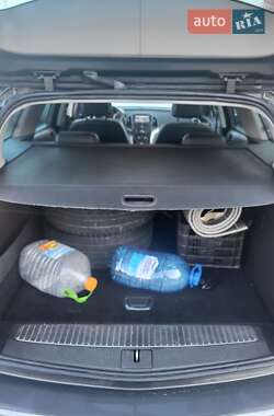 Універсал Opel Astra 2013 в 