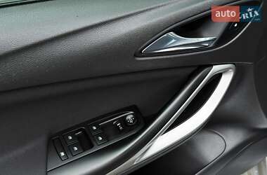 Универсал Opel Astra 2018 в 