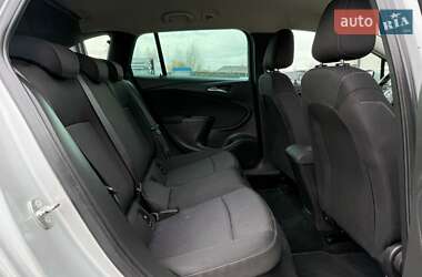Универсал Opel Astra 2018 в 