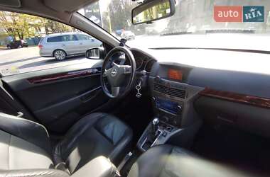 Універсал Opel Astra 2004 в 