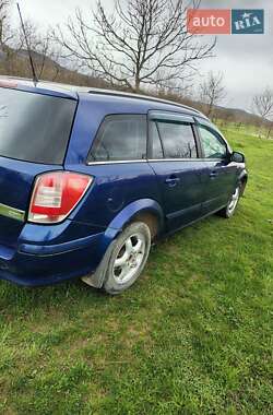 Универсал Opel Astra 2005 в 