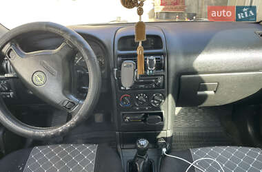 Седан Opel Astra 1999 в 
