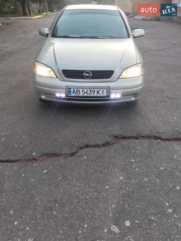 Седан Opel Astra 2007 в Хмельнике