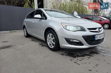Универсал Opel Astra 2013 в 