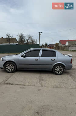 Седан Opel Astra 2006 в 