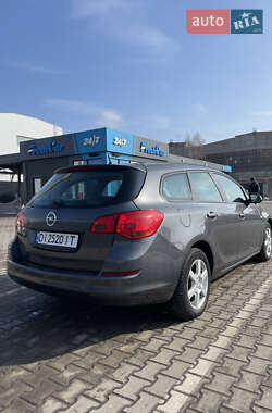 Универсал Opel Astra 2011 в 