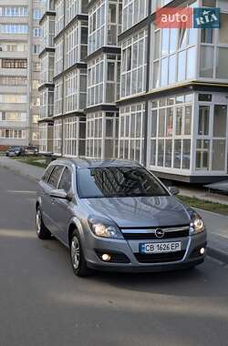 Универсал Opel Astra 2005 в 