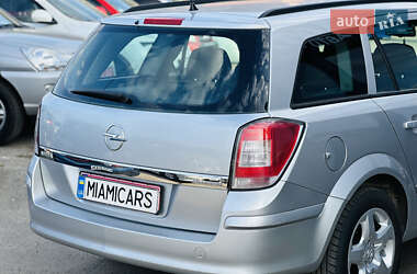 Универсал Opel Astra 2007 в 