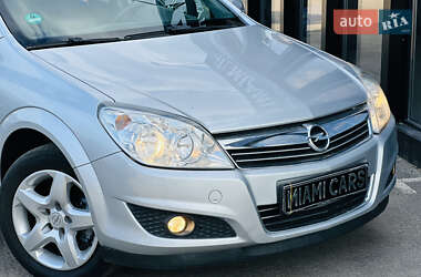 Универсал Opel Astra 2007 в 