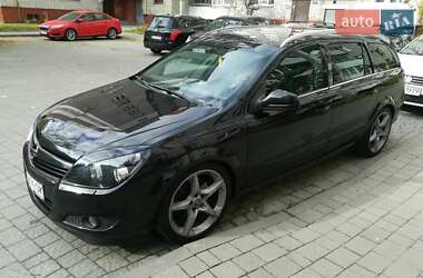 Универсал Opel Astra 2010 в Львове