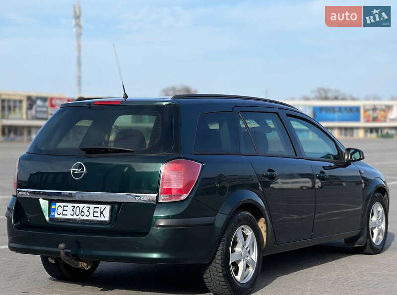 Универсал Opel Astra 2005 в Черновцах