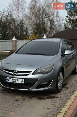 Универсал Opel Astra 2012 в Косове