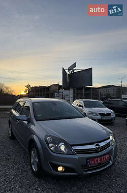 Универсал Opel Astra 2008 в 