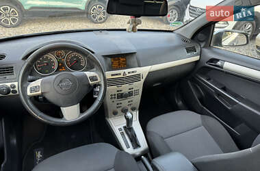 Универсал Opel Astra 2008 в 