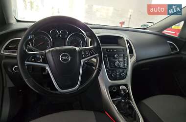 Універсал Opel Astra 2011 в 