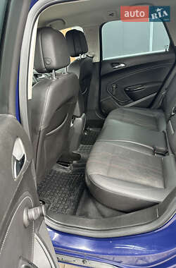 Универсал Opel Astra 2012 в 