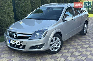 Универсал Opel Astra 2009 в 