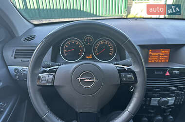 Универсал Opel Astra 2009 в 