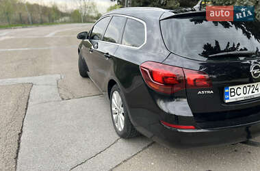 Универсал Opel Astra 2011 в 