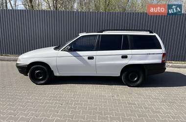 Универсал Opel Astra 1995 в 