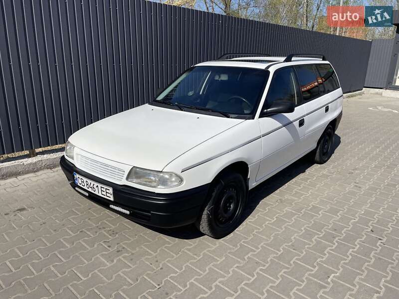 Универсал Opel Astra 1995 в 