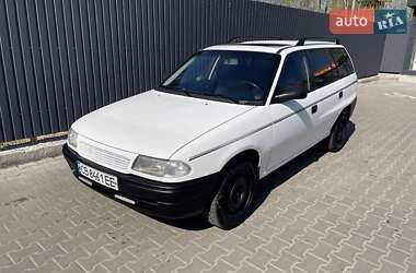 Универсал Opel Astra 1995 в 