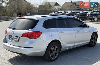 Универсал Opel Astra 2011 в 