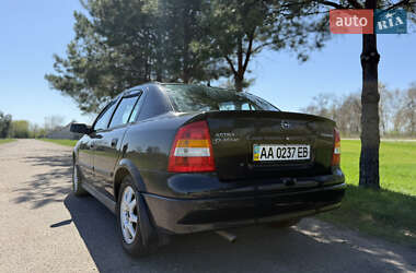Седан Opel Astra 2007 в 