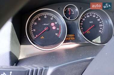 Хэтчбек Opel Astra 2004 в 