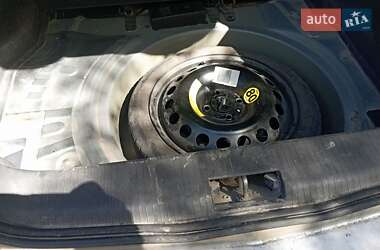 Хэтчбек Opel Astra 2004 в 