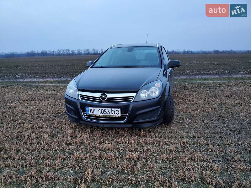 Opel Astra 2010