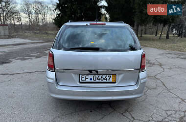 Универсал Opel Astra 2009 в 