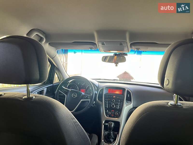 Универсал Opel Astra 2011 в Летичеве