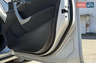 Универсал Opel Astra 2011 в Летичеве