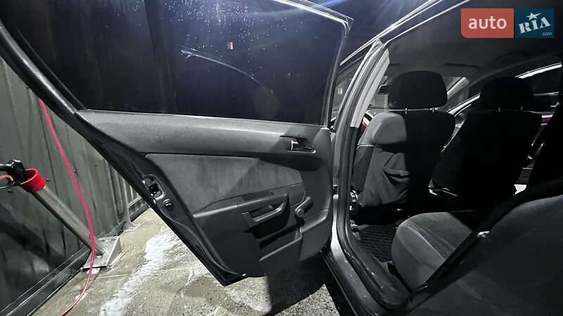 Хэтчбек Opel Astra 2004 в Калуше фото 7 Хэтчбек Opel Astra 2004 в Калуше