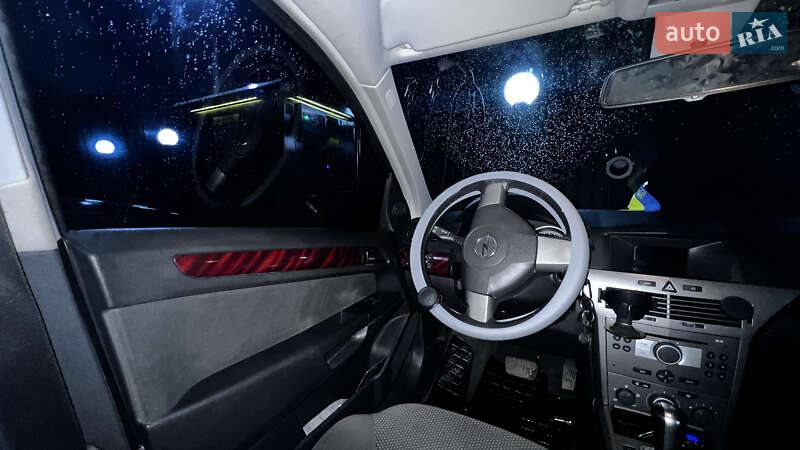 Хэтчбек Opel Astra 2004 в Калуше фото 28 Хэтчбек Opel Astra 2004 в Калуше