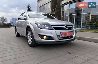 Универсал Opel Astra 2008 в 