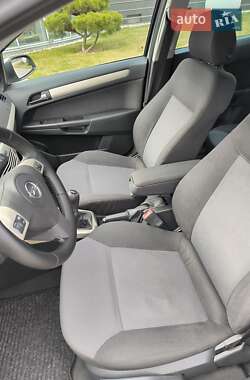 Универсал Opel Astra 2008 в 
