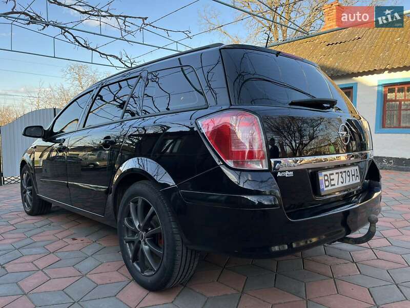 Универсал Opel Astra 2005 в 