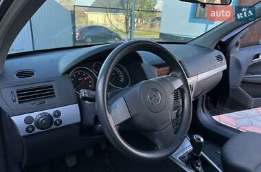 Универсал Opel Astra 2005 в 
