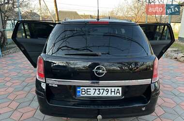 Универсал Opel Astra 2005 в 