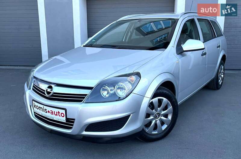 Универсал Opel Astra 2009 в 