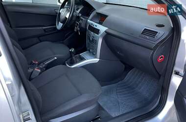 Универсал Opel Astra 2009 в 