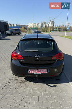 Хэтчбек Opel Astra 2009 в 