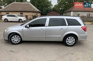 Универсал Opel Astra 2005 в 