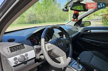 Универсал Opel Astra 2005 в 