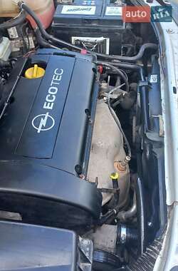 Універсал Opel Astra 2005 в 
